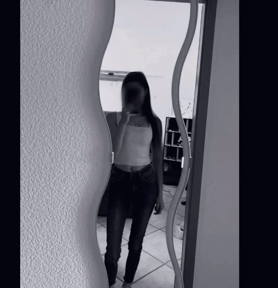 Johanna, 25