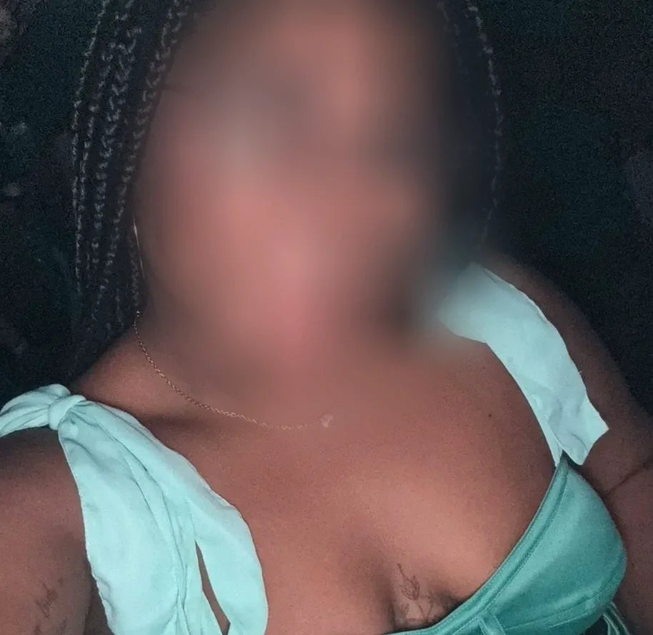Sofia, 29